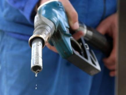 Veşti bune: Benzina s-a ieftinit pentru a treia oară în ultimele 7 zile